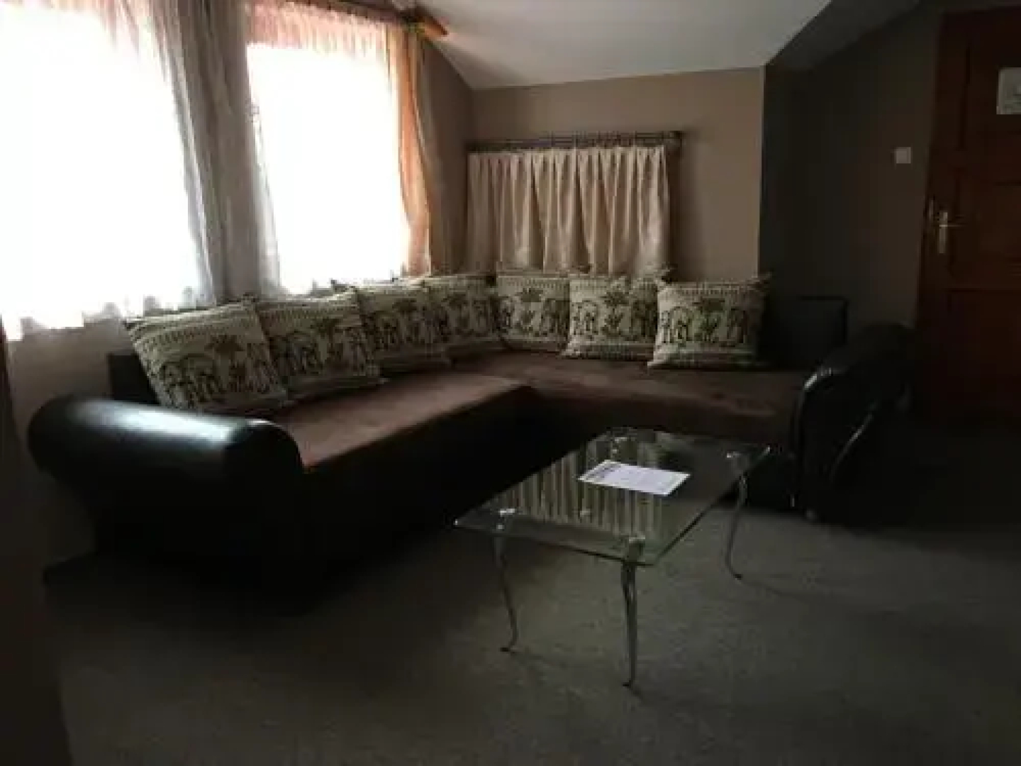 Tavi Panzio és Pizzéria