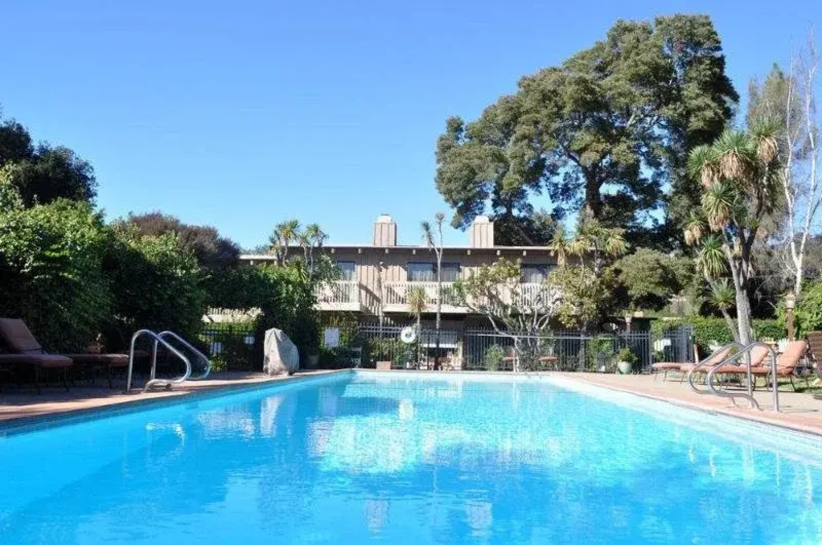 Carmel Valley Lodge