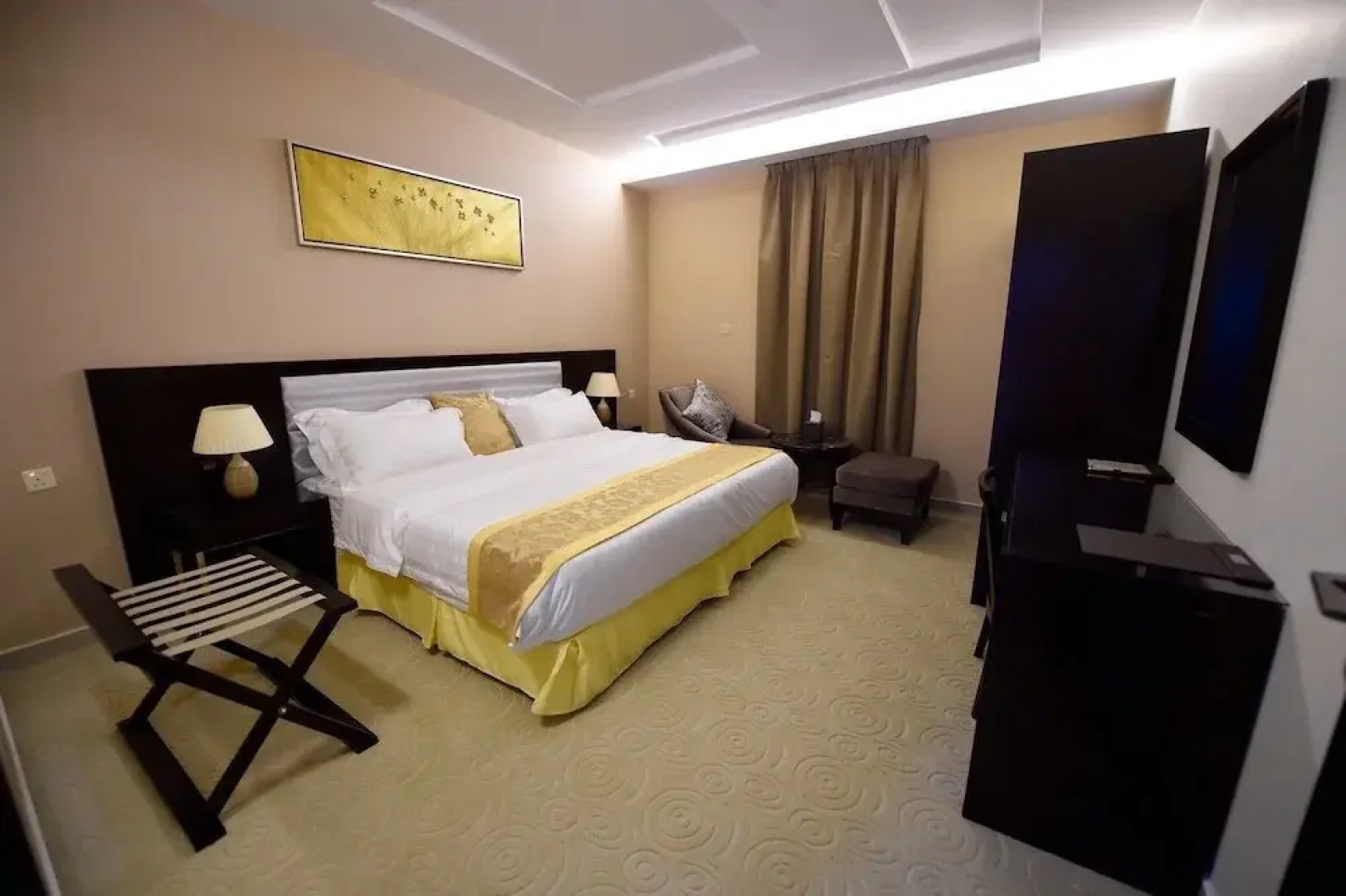 Qasr Al Abrar Furnished Units