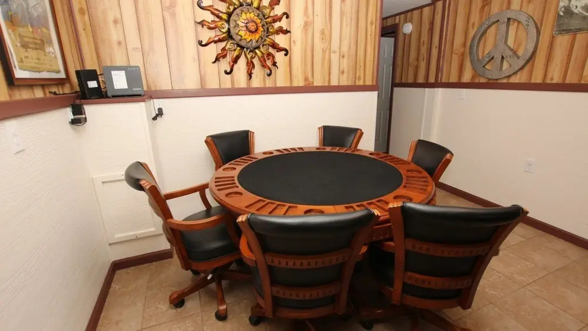 Shoebie's Hangout 4221 - 5 Br Home