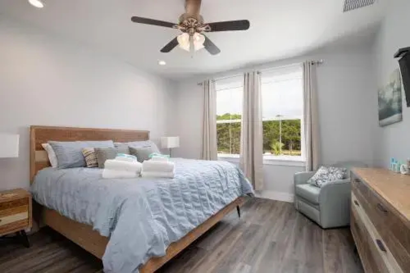 601 Lyndell Ln Pier Relaxation - Five Bedroom House