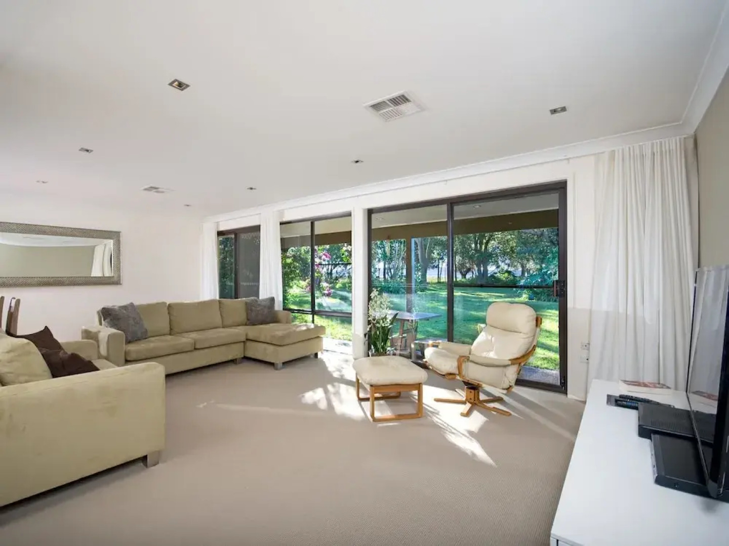 Sea Pearl, 10 Corlette Point Road