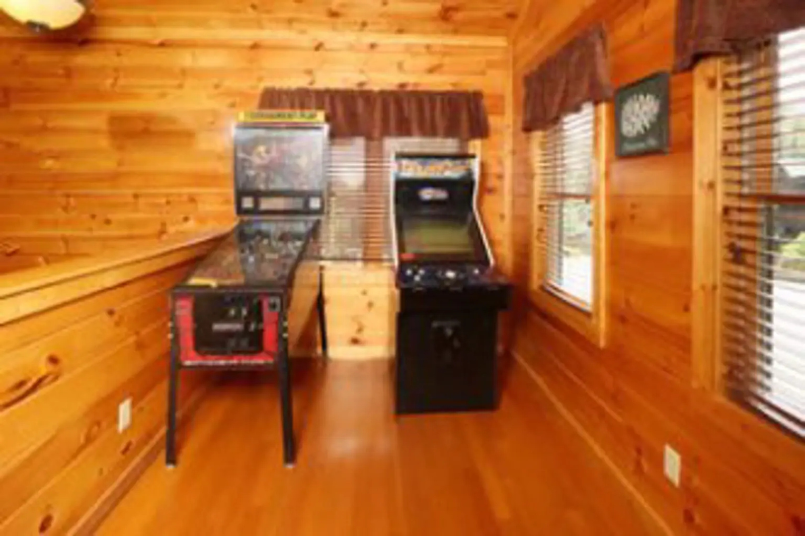 Bearskin Lodge by RedAwning