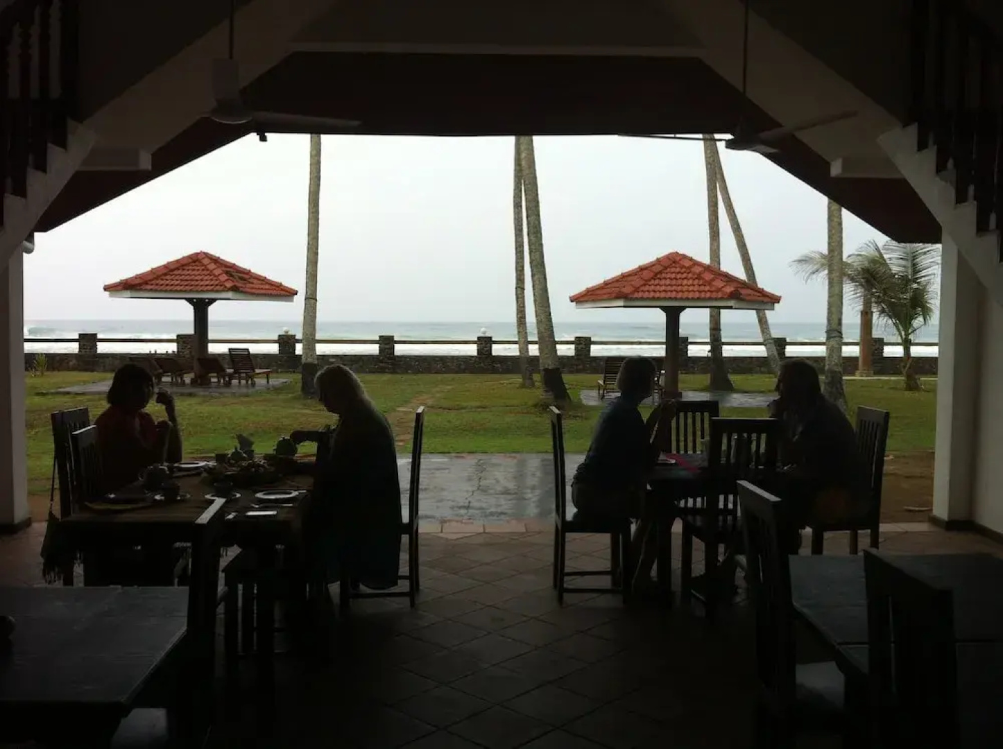 Nu-vin Beach Hotel