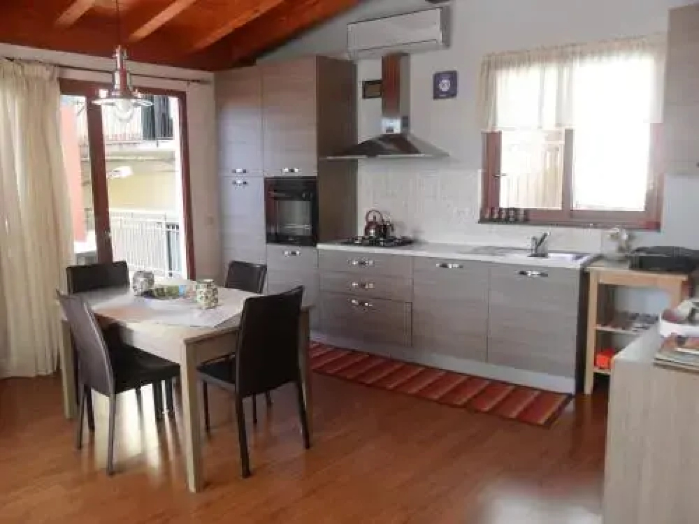 Del Sol House