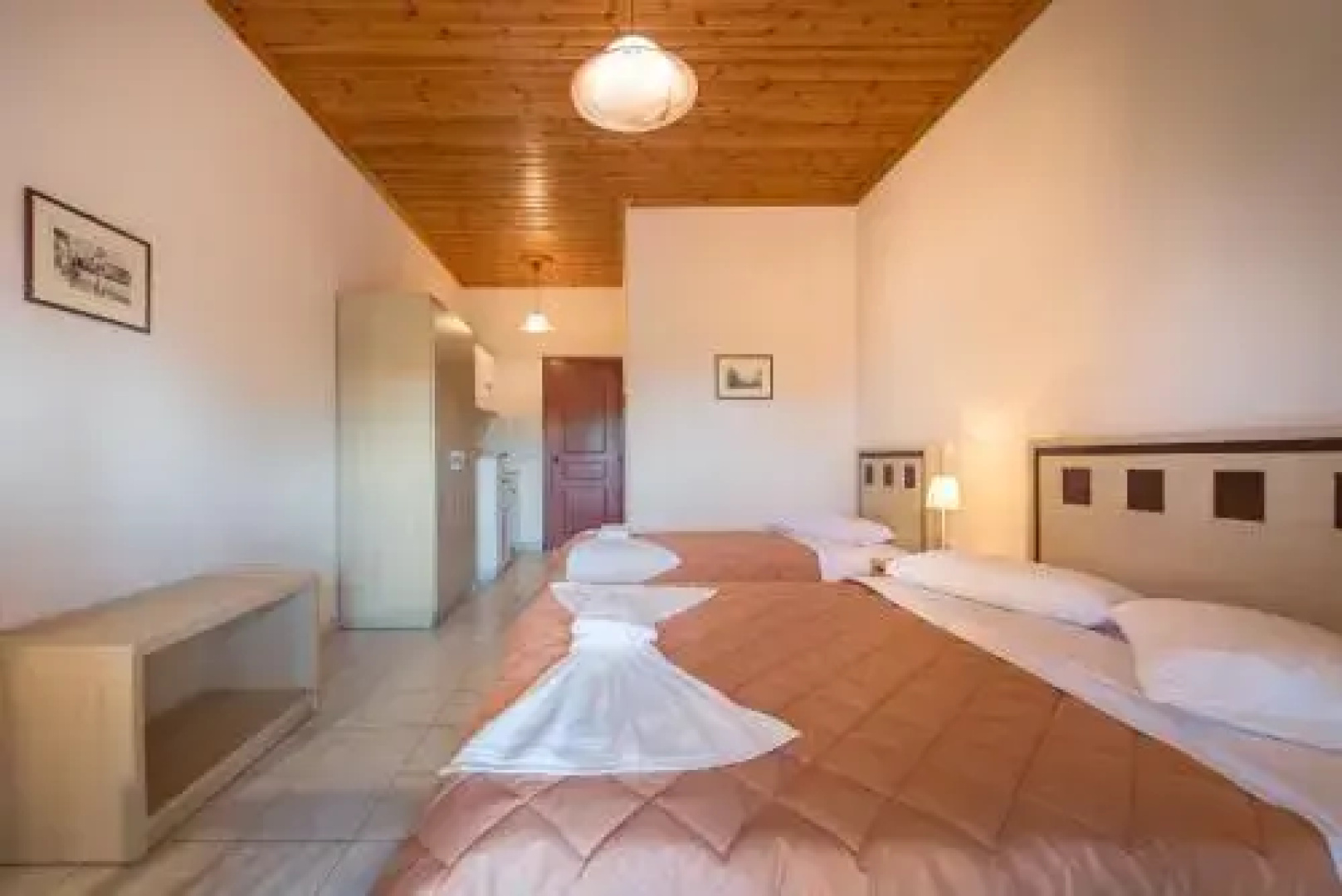Dimaras Apartments