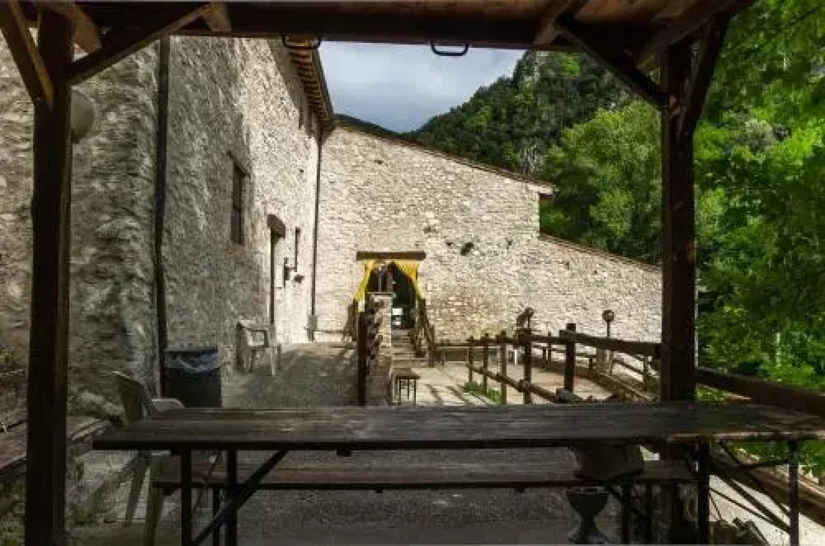 Rifugio Mola Del Sacramento