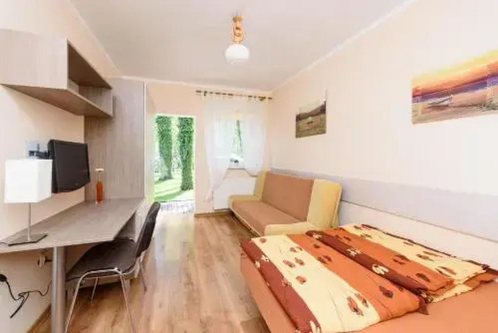 Pokoje gościnne "Pod Sosnami"