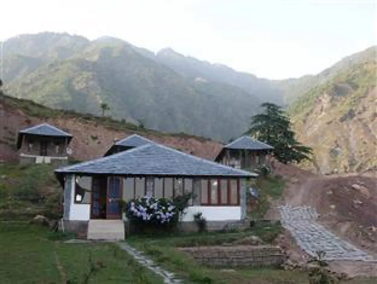 UNA Comfort Great Himalayan Adventure Resort