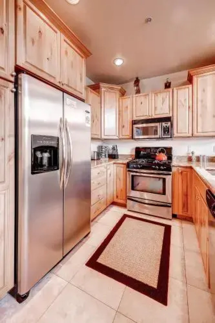 Antler's Gulch Townhome by Colorado Rocky Mountain Resorts