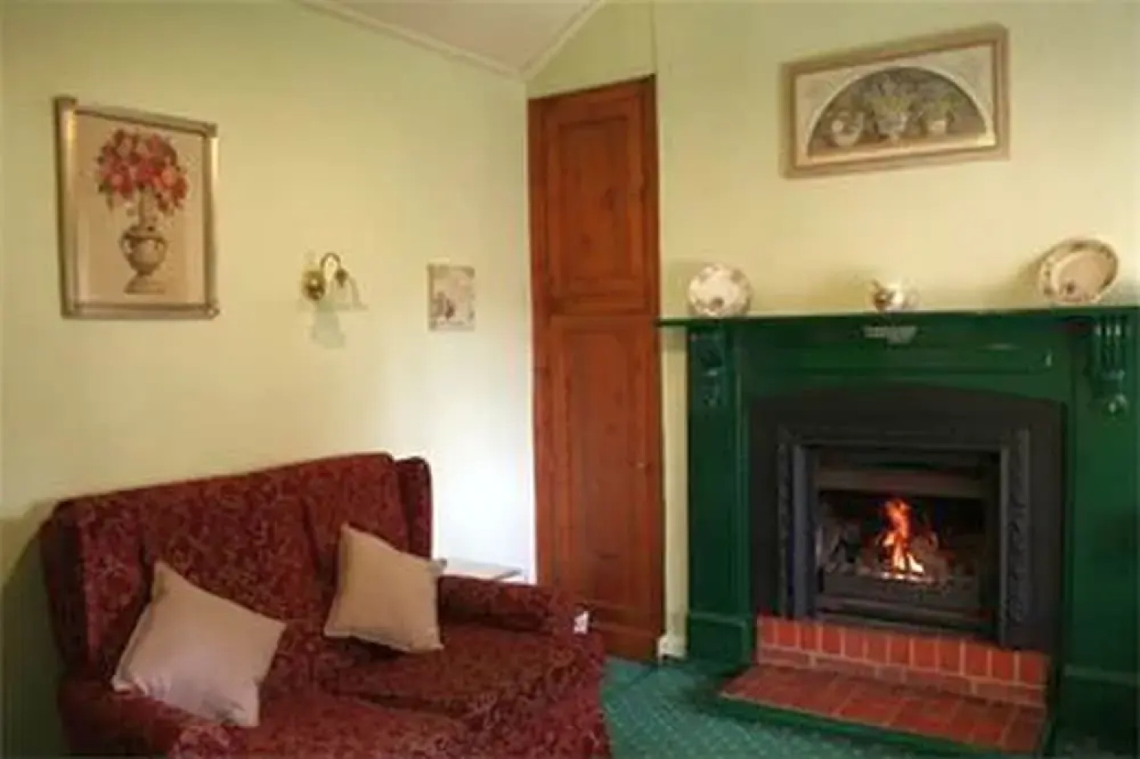 Sarahs Cottage