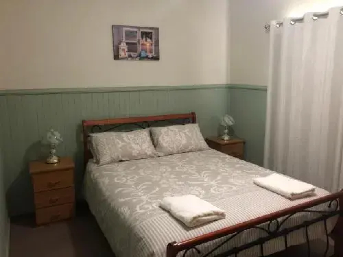 Riverland Holiday Cottage
