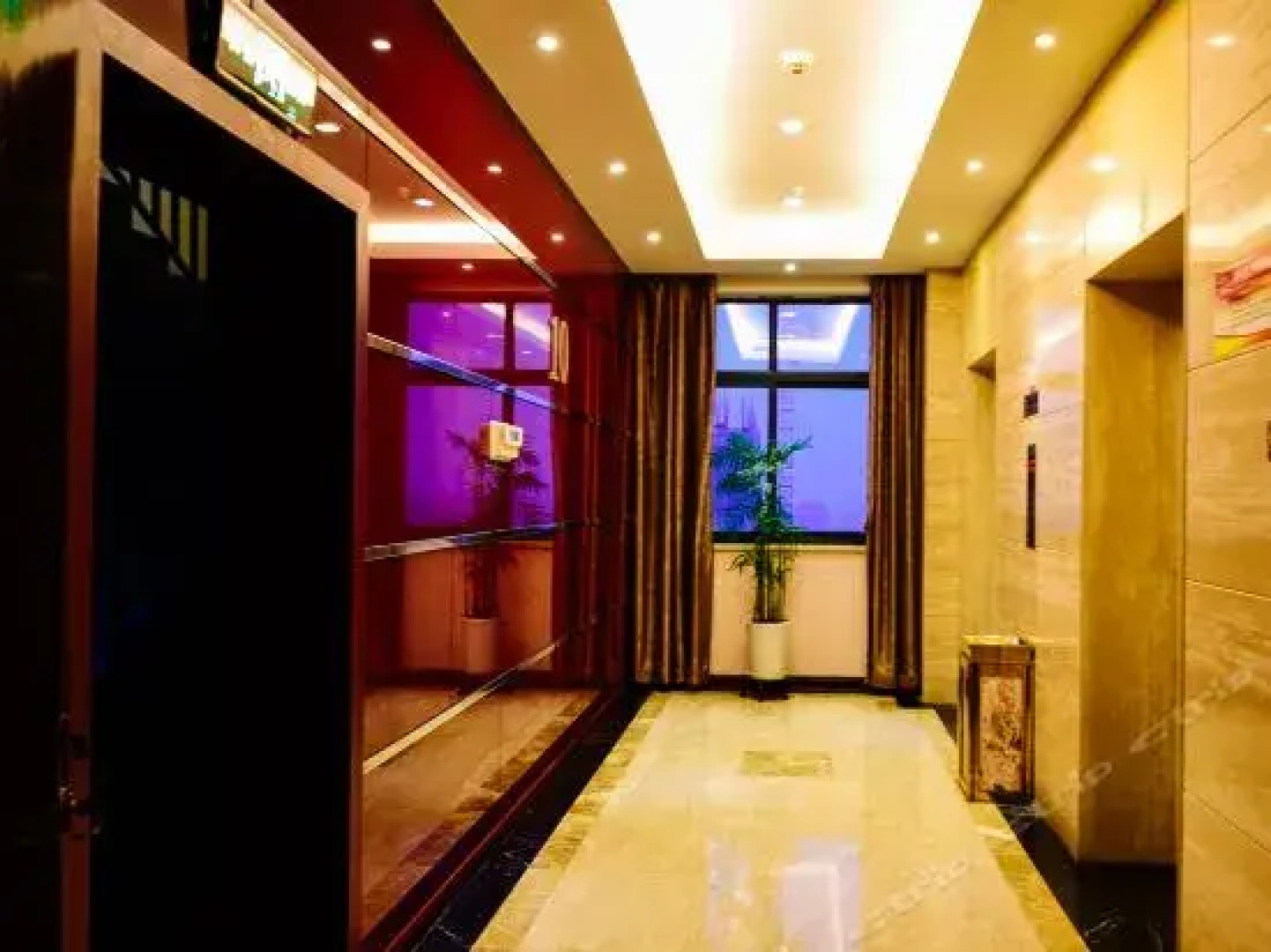 世纪盛业大酒店(宁波联丰店)