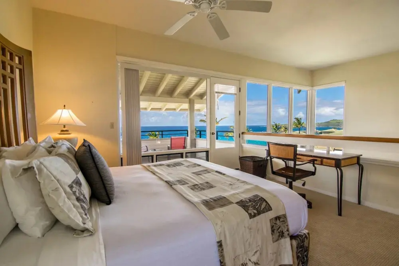 Bay Villa 32B2 Gold Ocean View by RedAwning