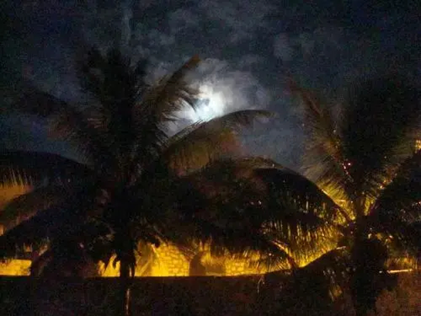 Casa Lago Dominguez On The Beach