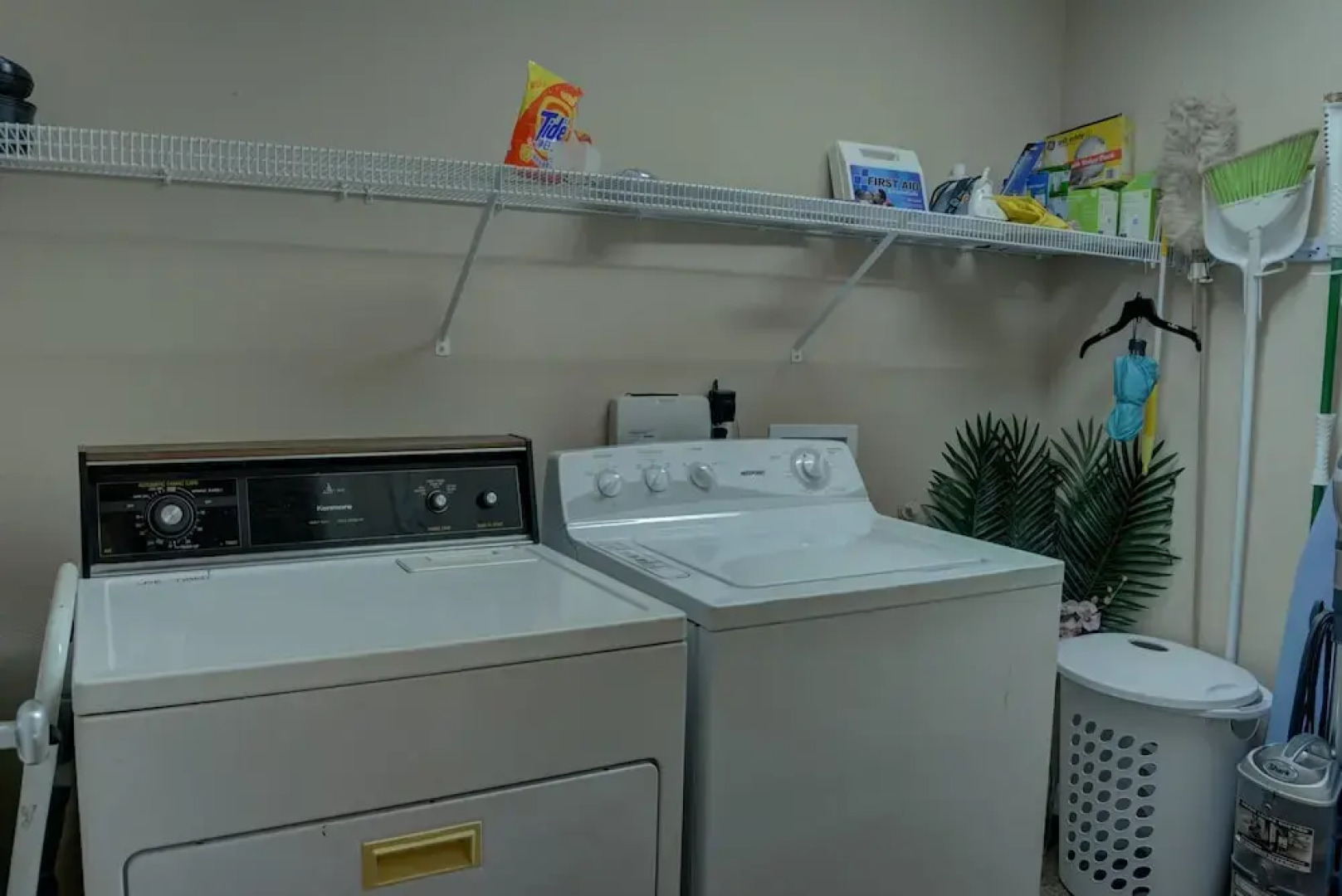 Family Cabana 3 Br home by RedAwning