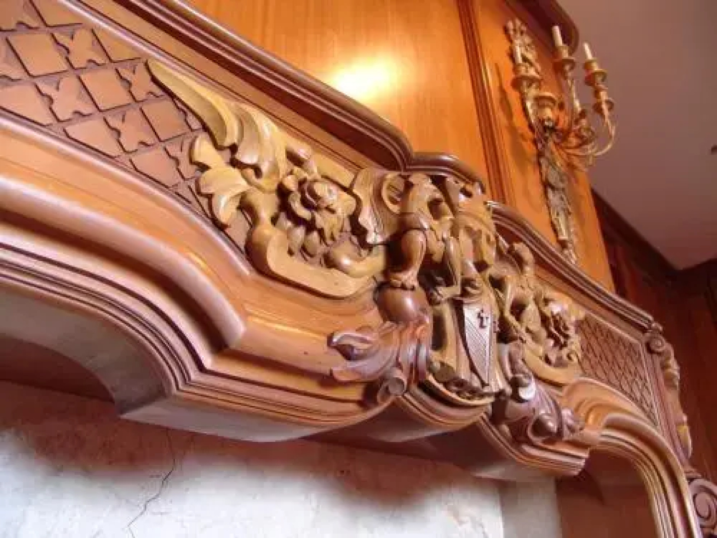 Crown Mansion Boutique Hotel & Villas