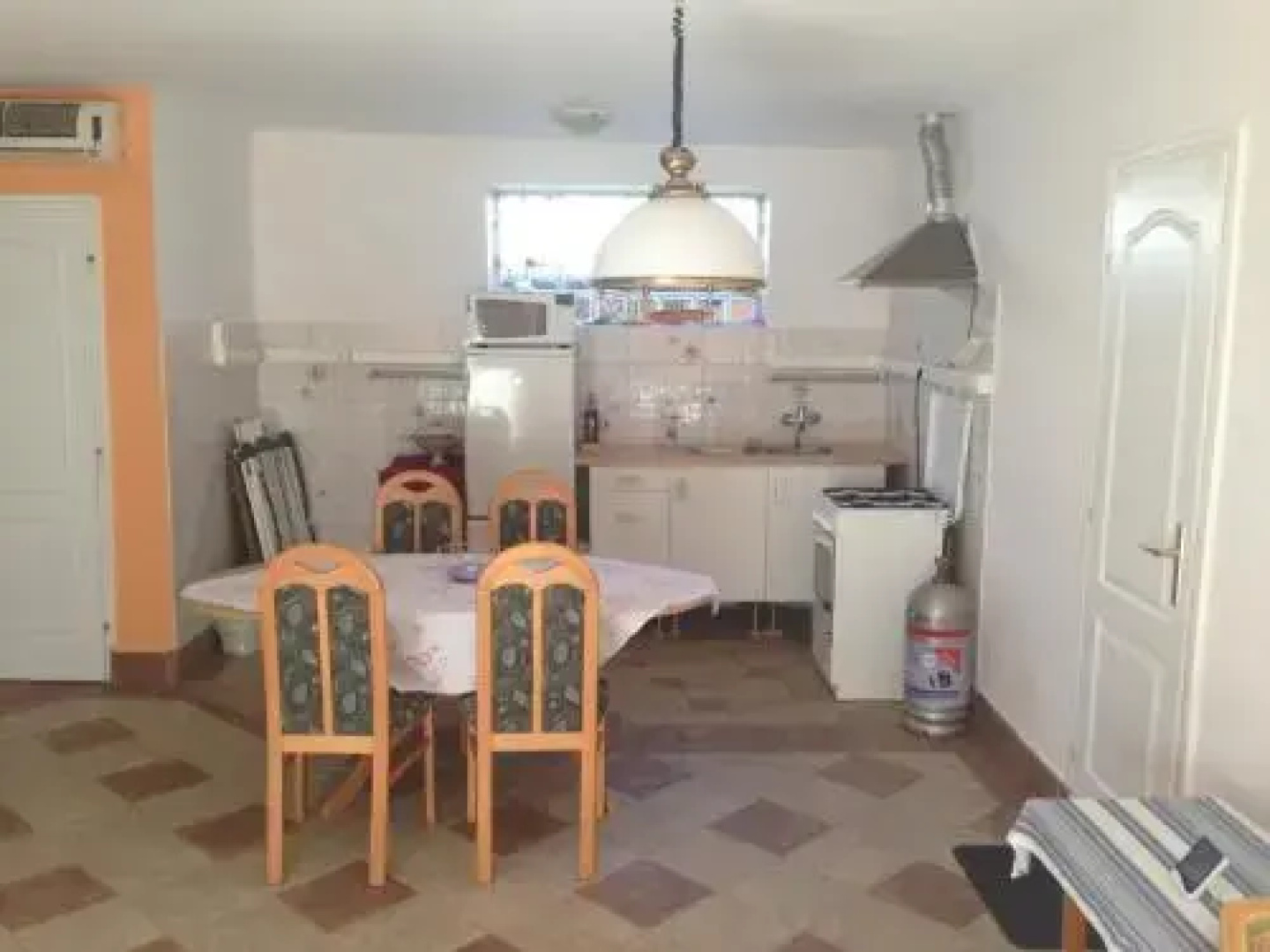 Csendes Apartman