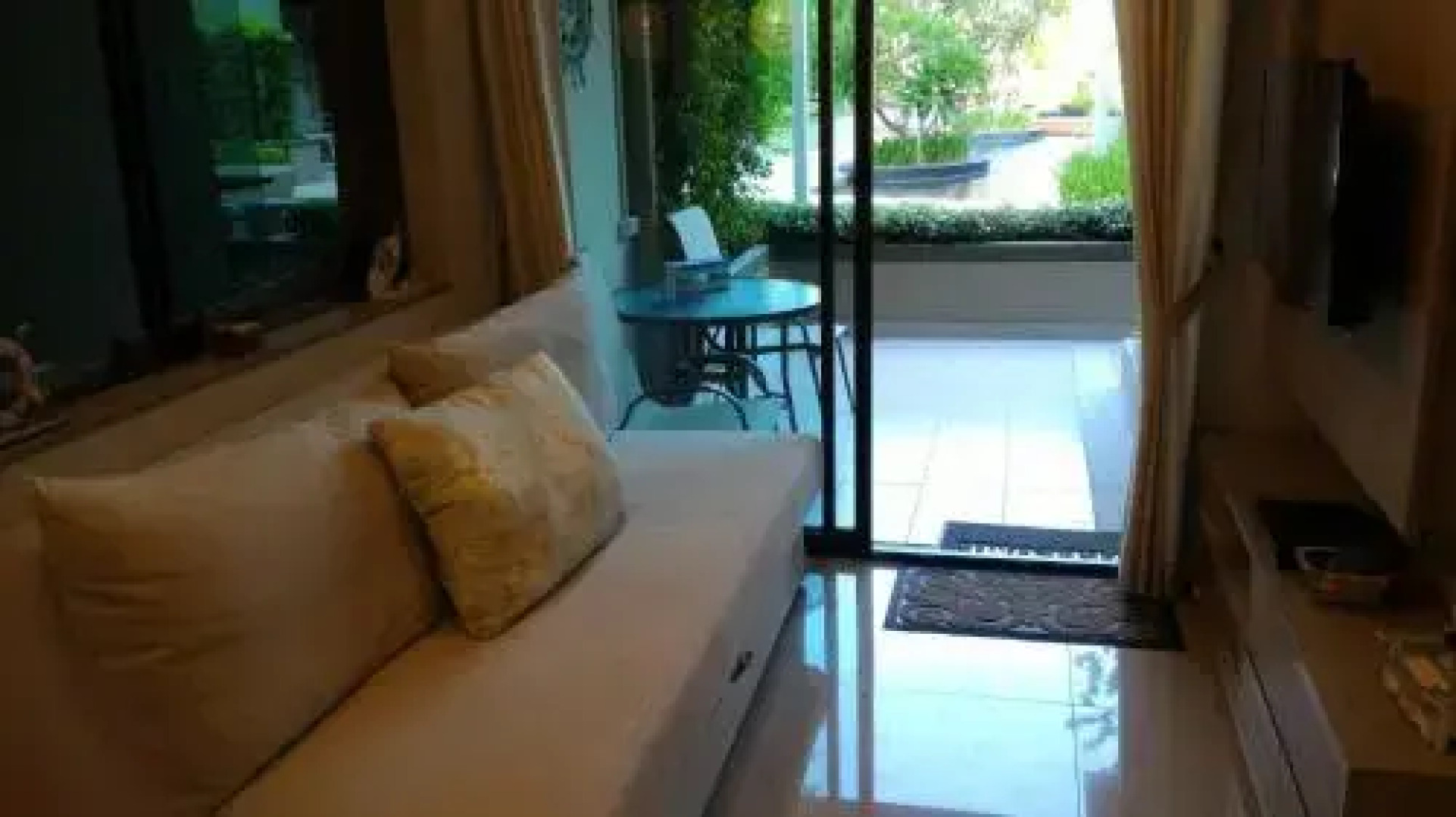 Lumpini Park Beach Cha-am by Wachira