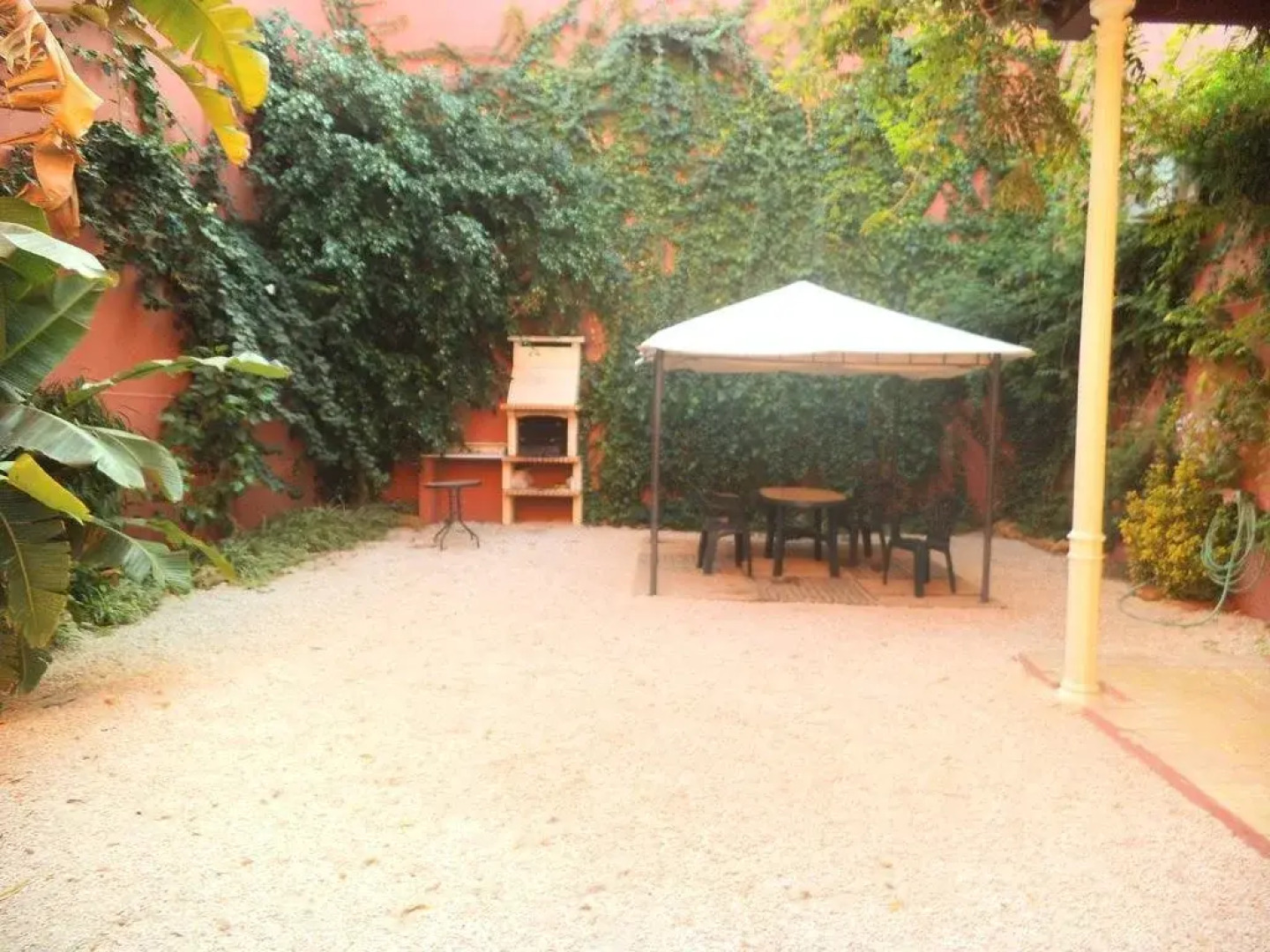 La Casa De Los Balcones