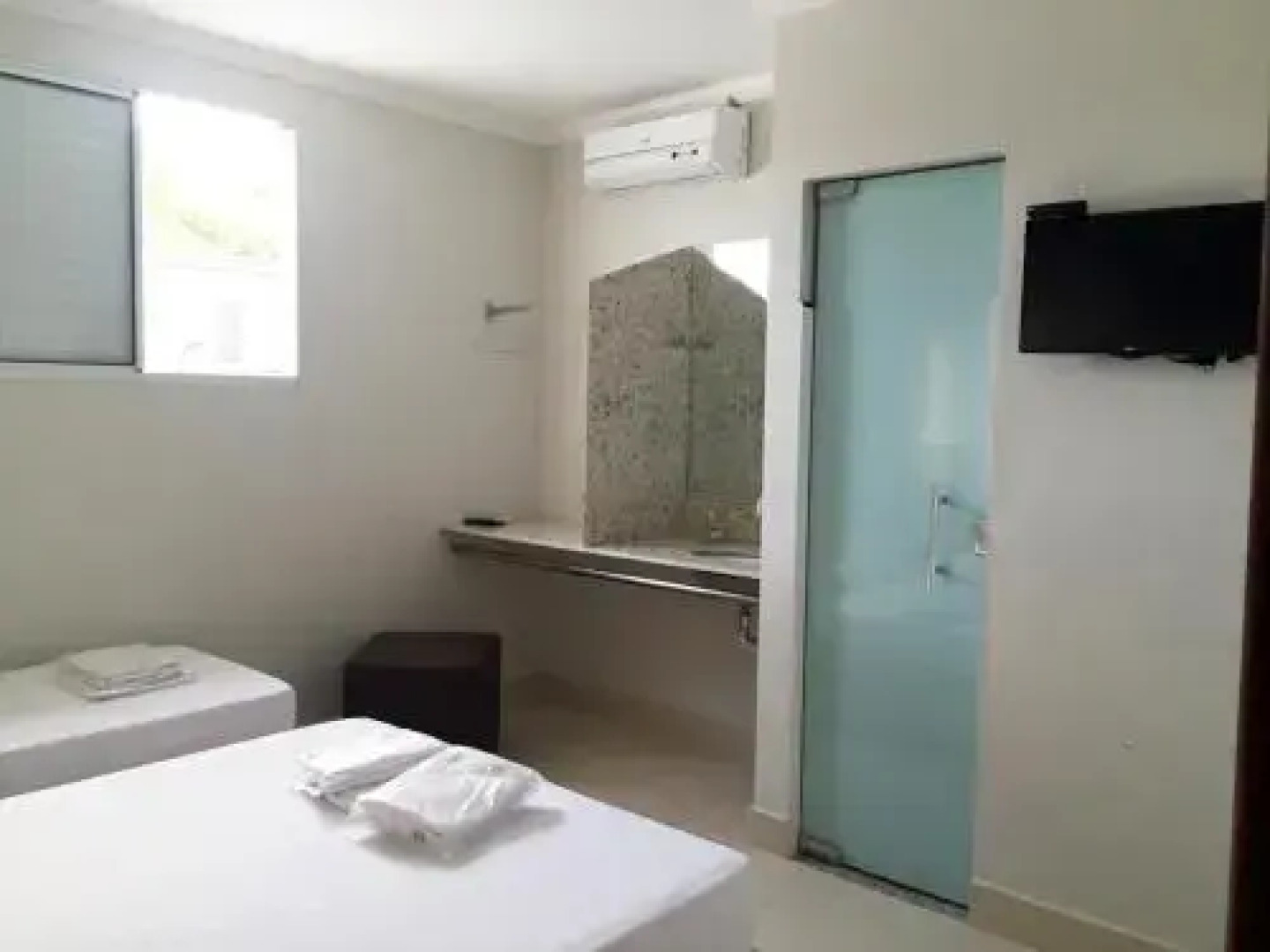 OYO Hotel Economy