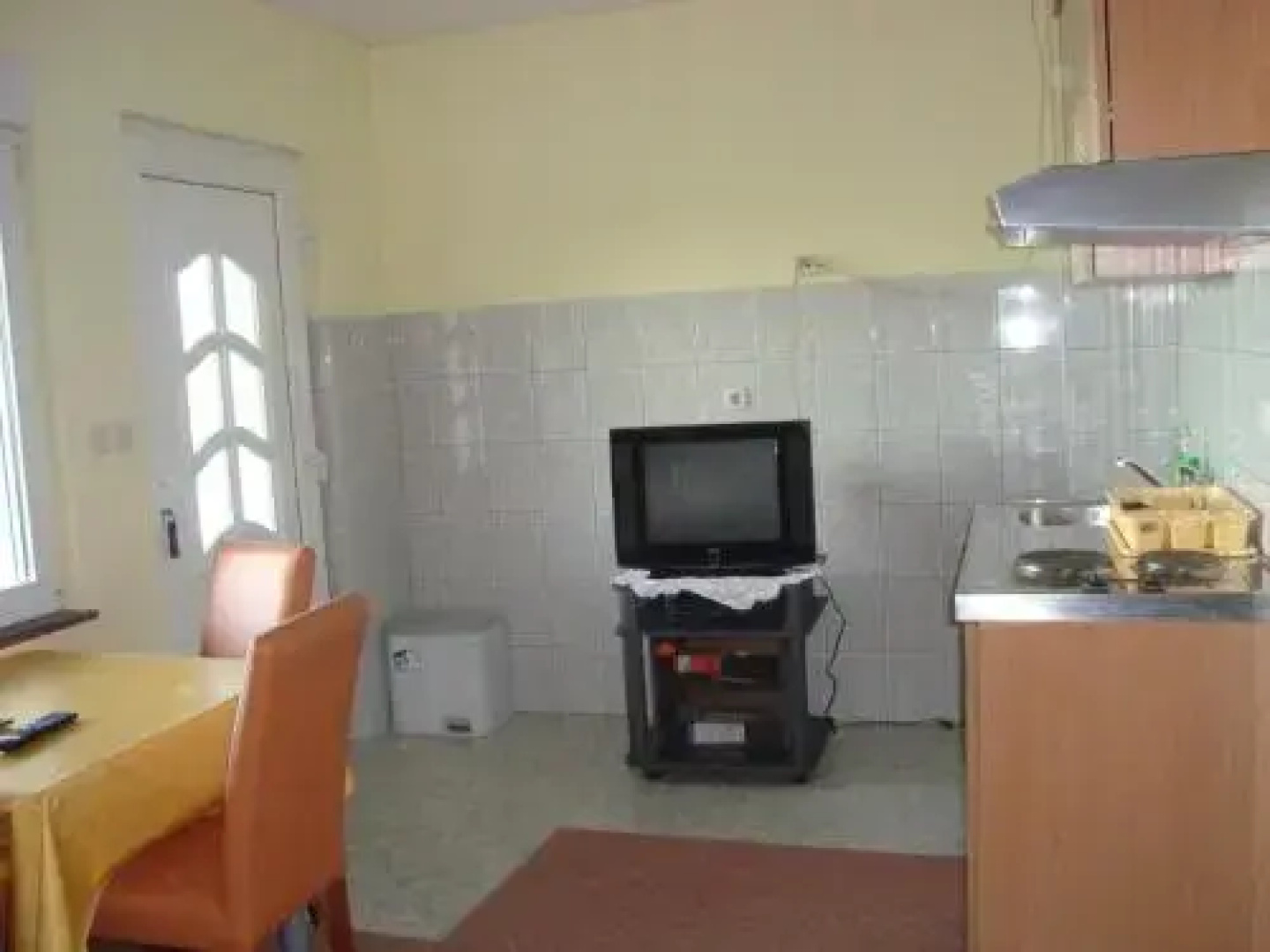 Apartment Custic