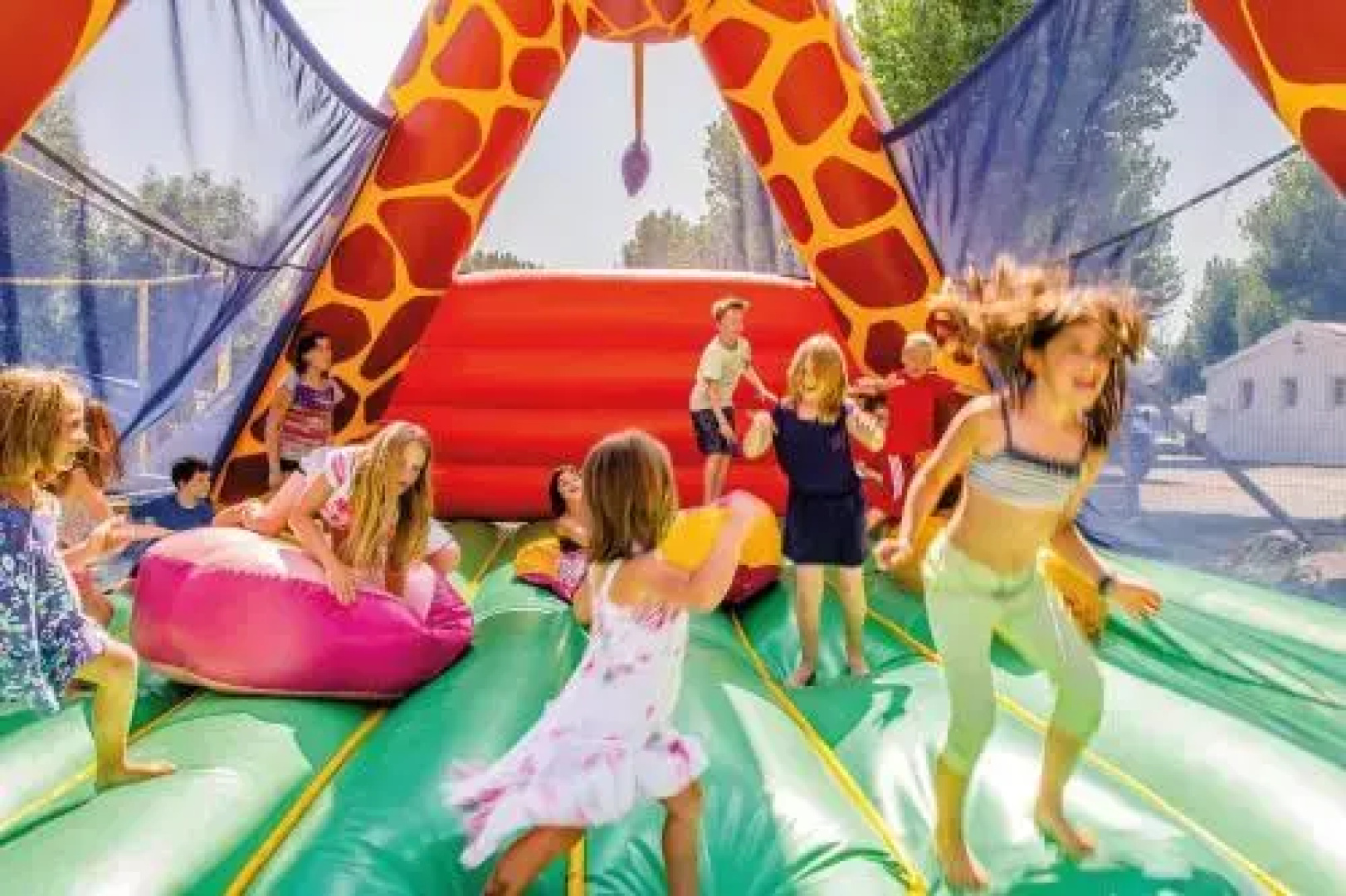 Camping Sunissim Riez À la Vie by Locatour