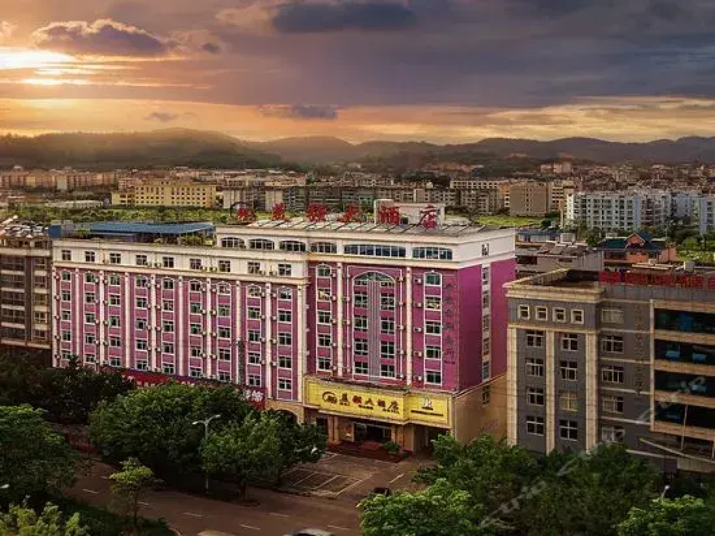Meiqiang Hotel