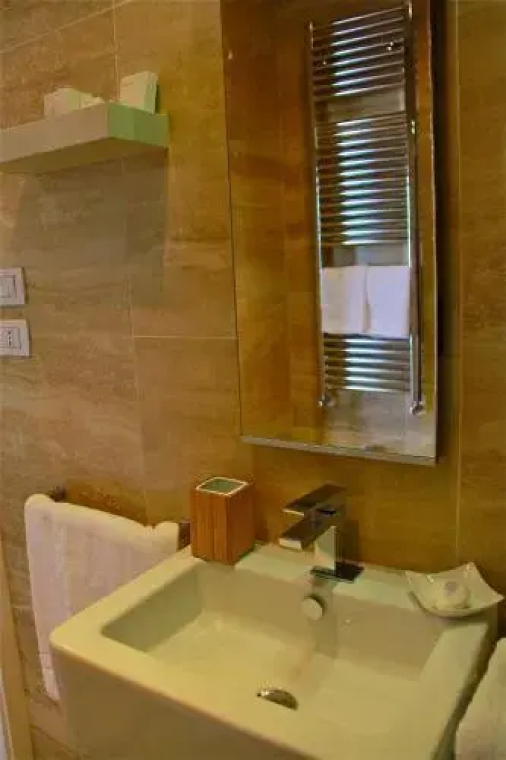 Marinos Aparthotel