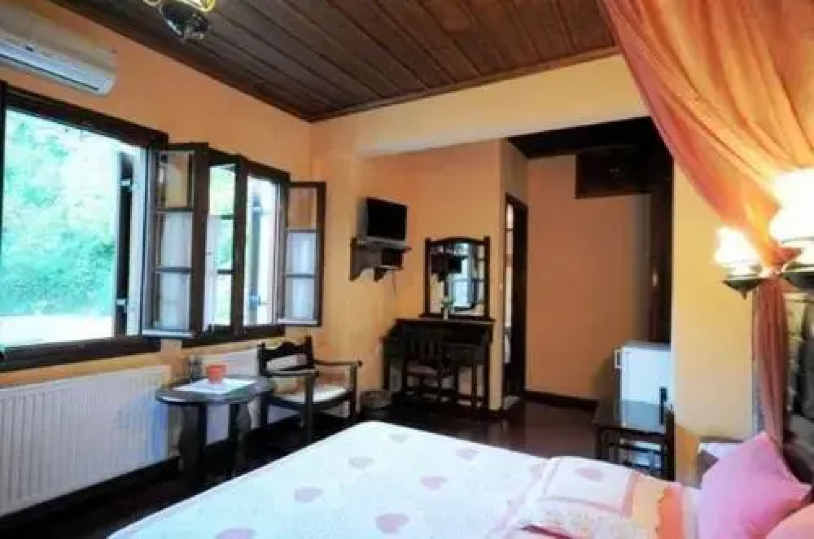 Amalthia Traditional Guesthouse
