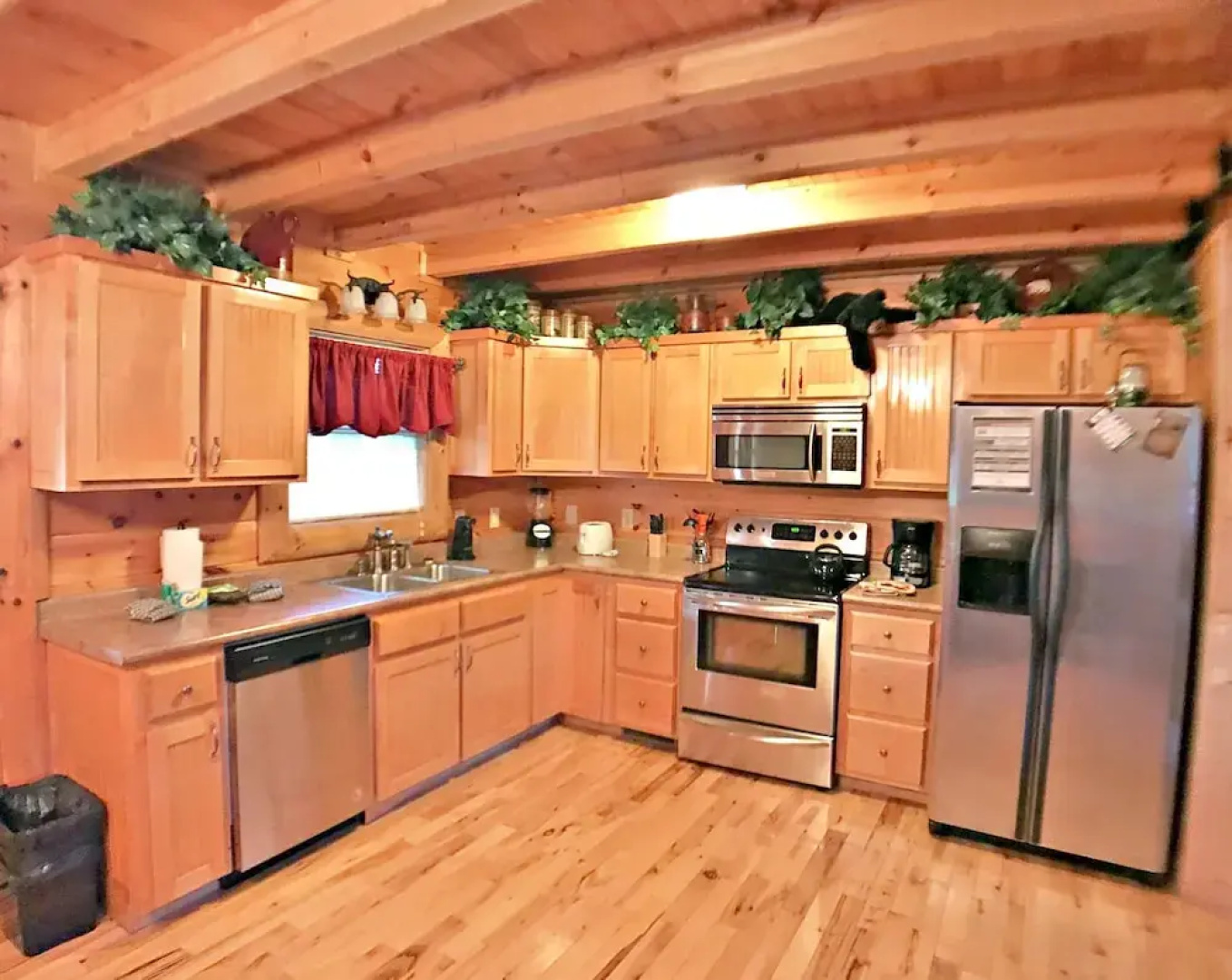 Cove Meadows Cabin 3423 - 2 Br cabin by RedAwning