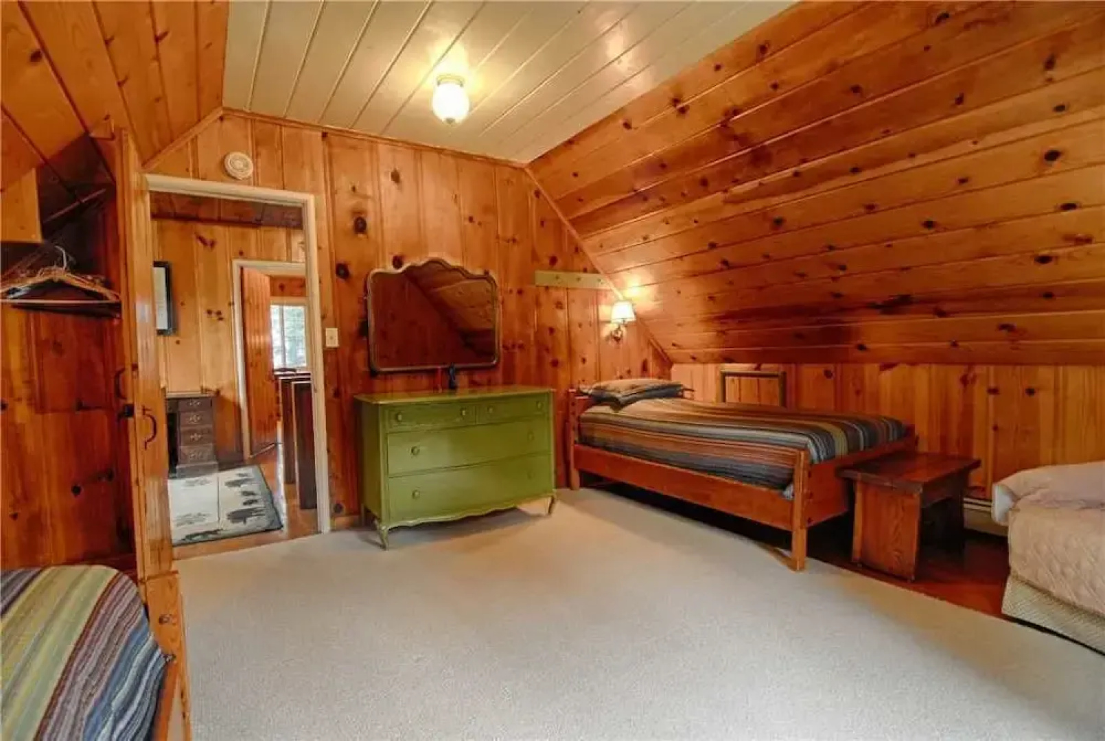 Huckleberry Hide-Away - 3 Br Cabin