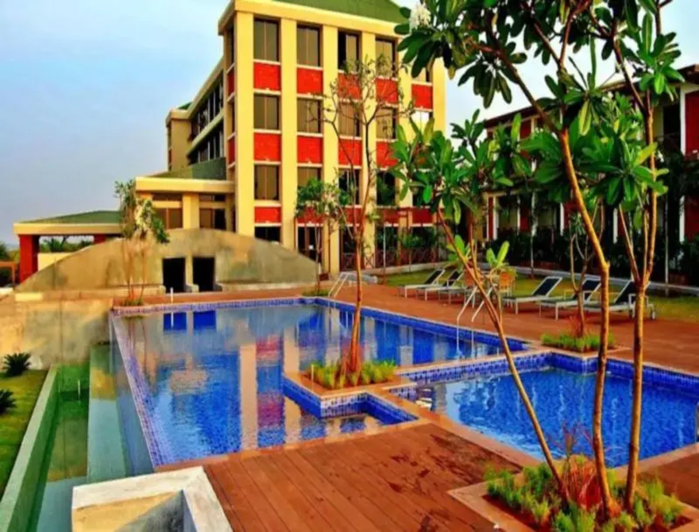 GreenLeaf Resort & Spa Ganpatipule