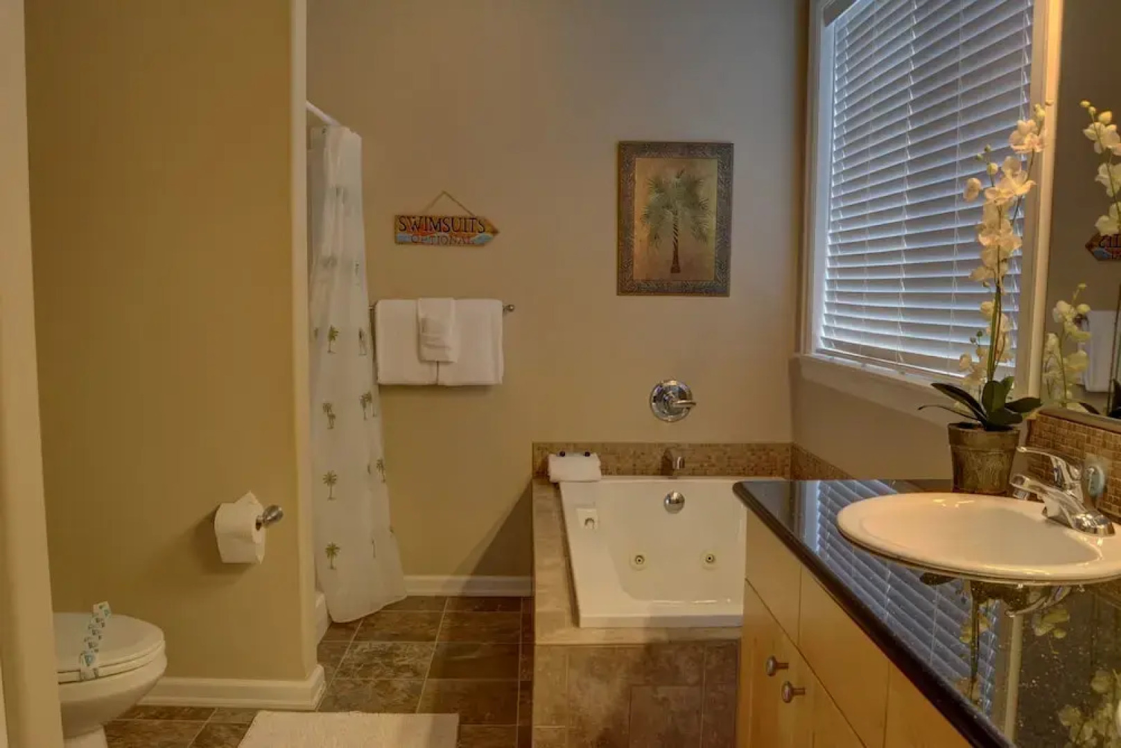 Family Cabana 3 Br home by RedAwning