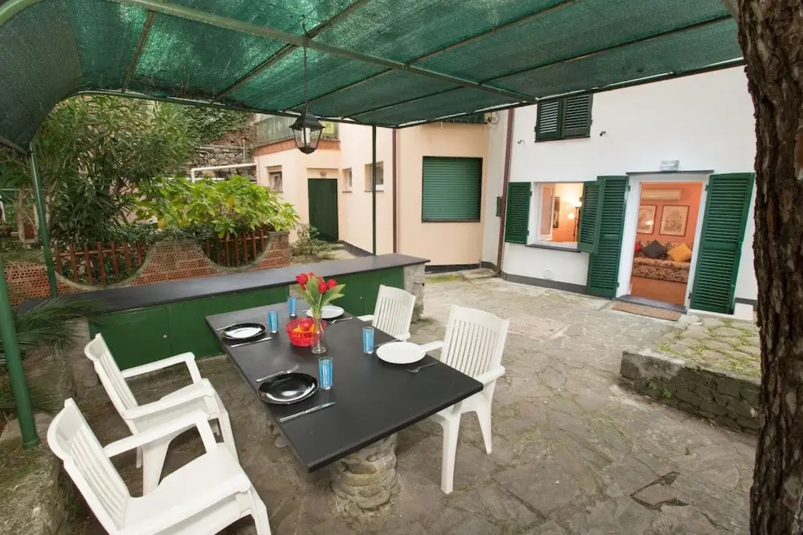 Nice Flat Private Patio Monterosso