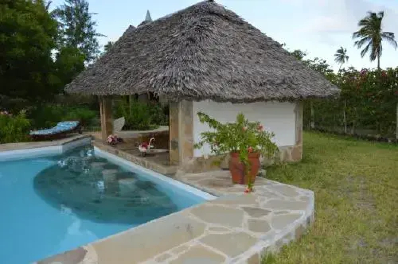 Coast Sun Gardens Cottage