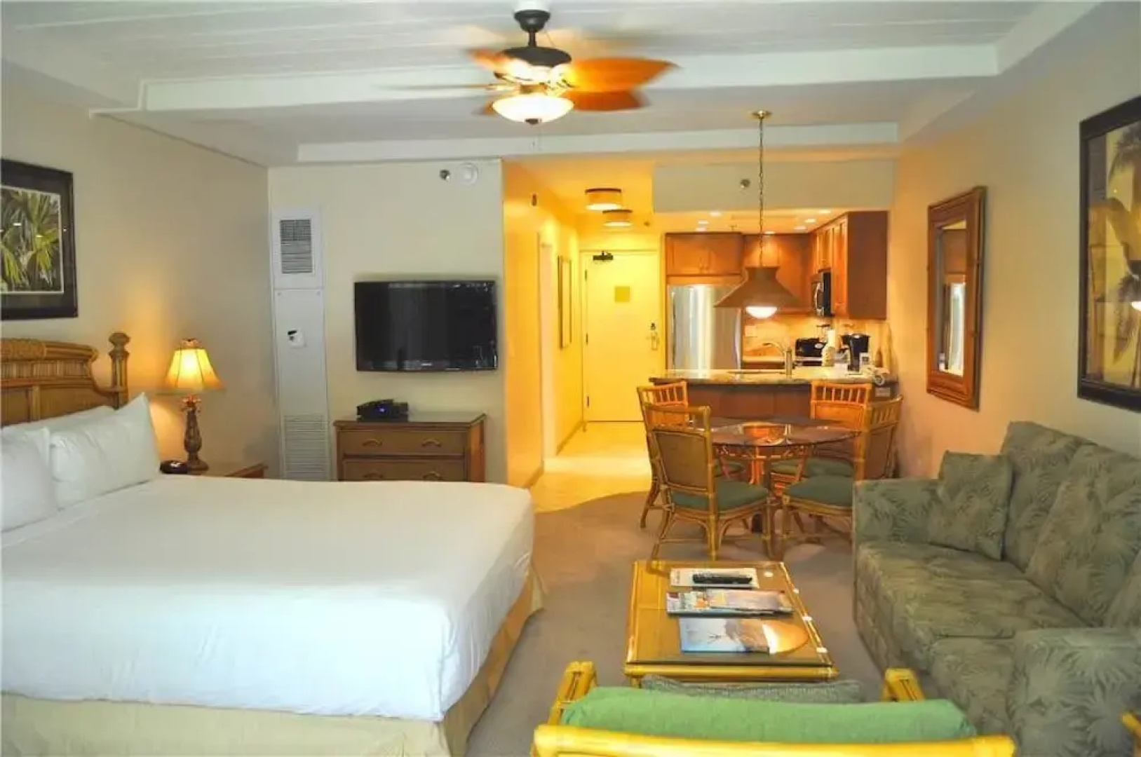 Whaler at Kaanapali Beach 163 - Studio Condo