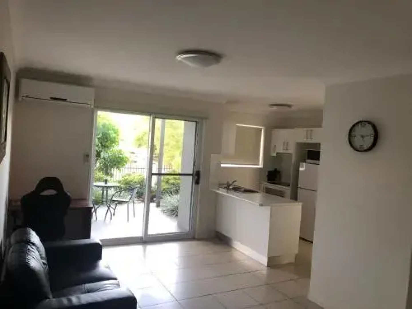 Brisbane Valley Tavern Apartments