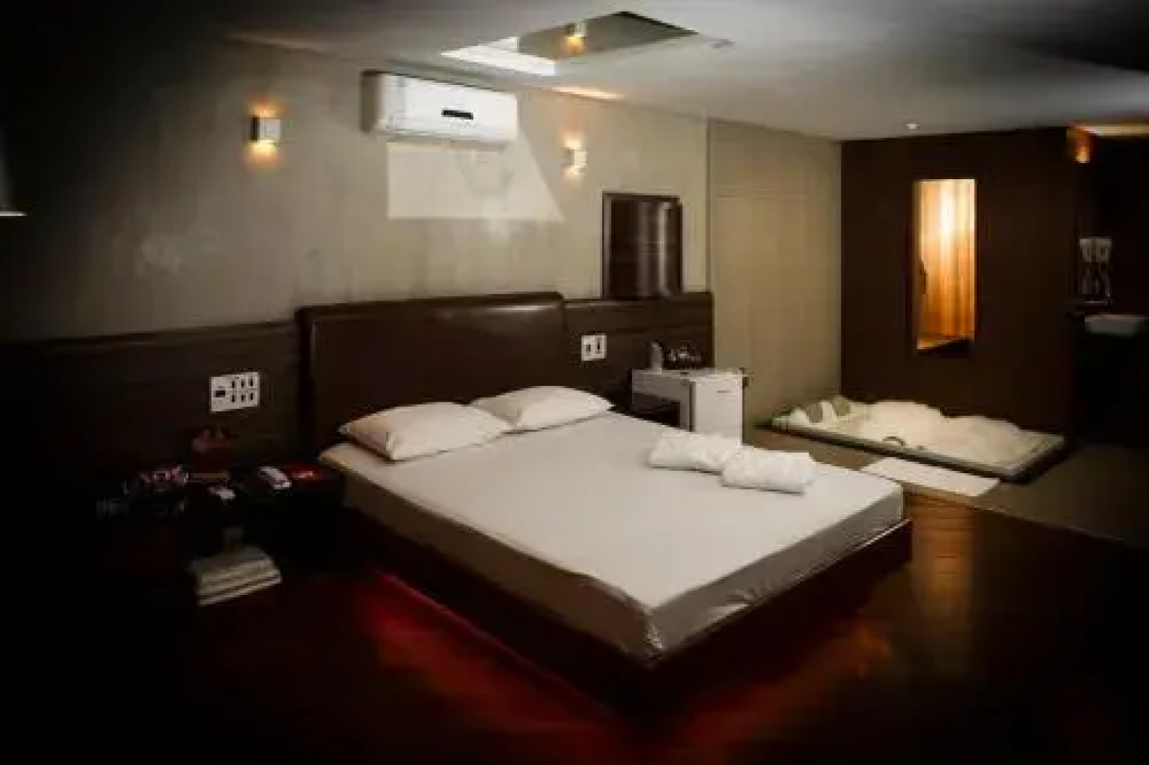 W Motel ( adults only)