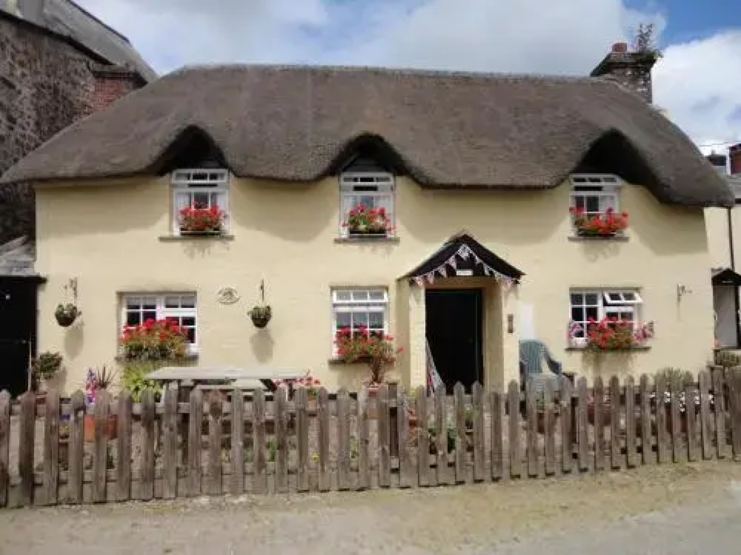 Holmdene