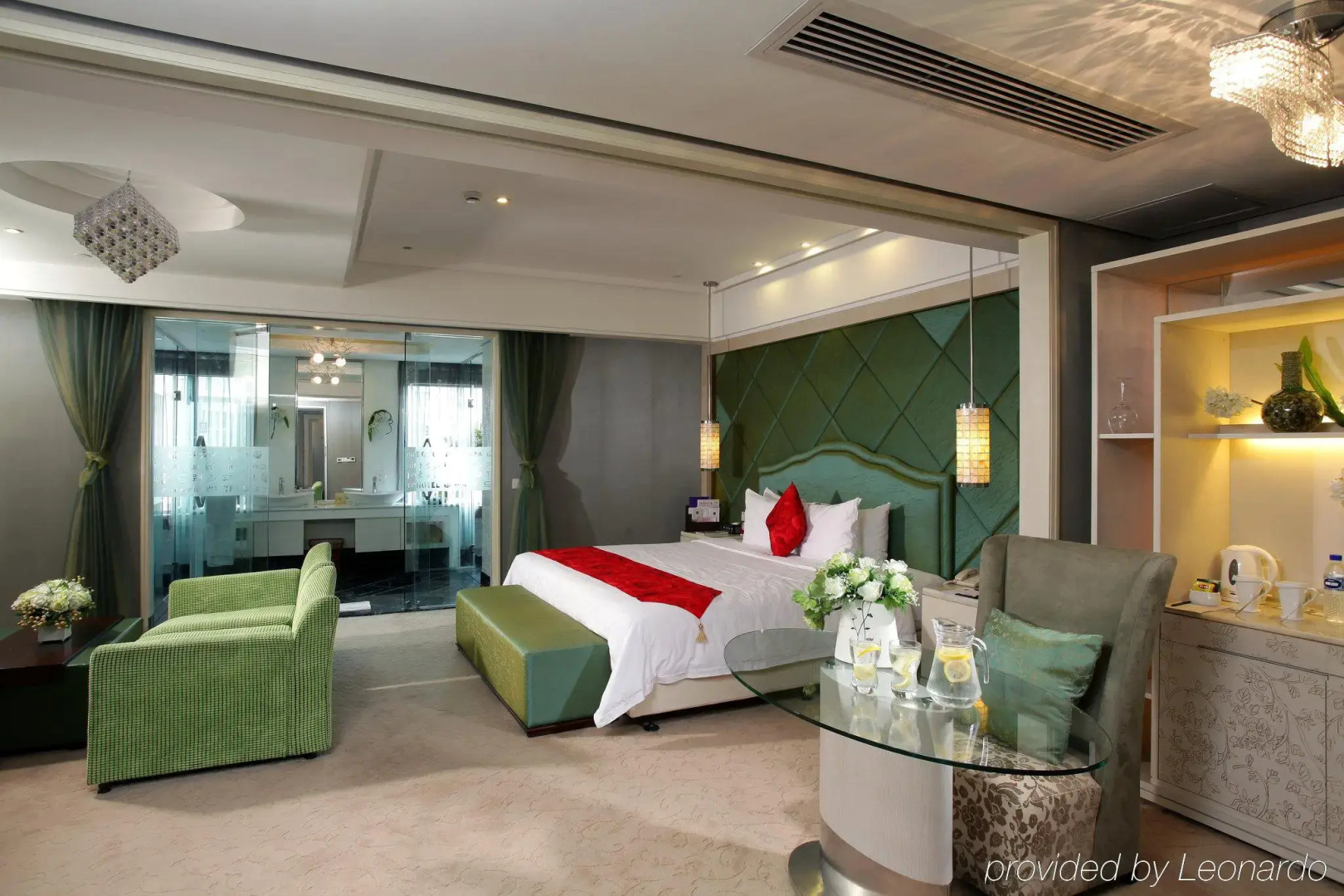 The Q Hotel