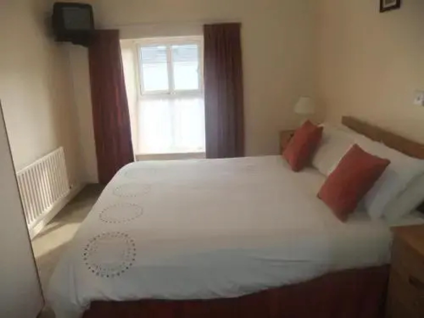 Sraid Eoin House