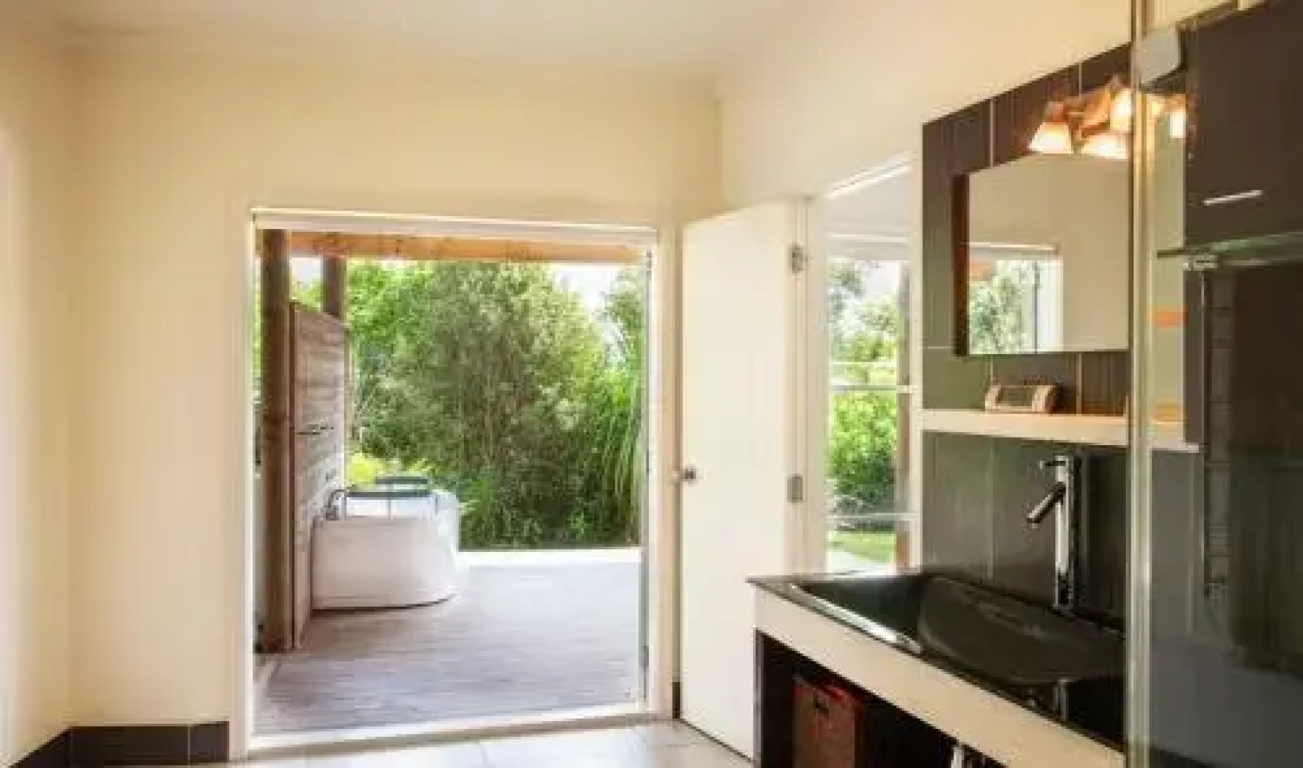 The Waiheke Lodge