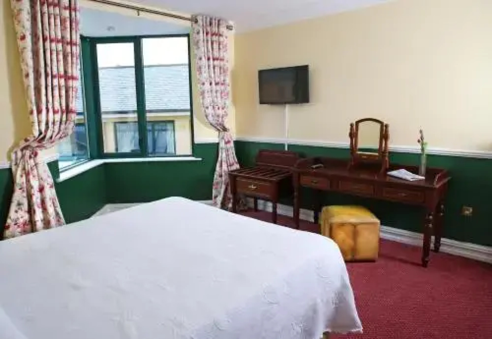 Reddans bar and B and B