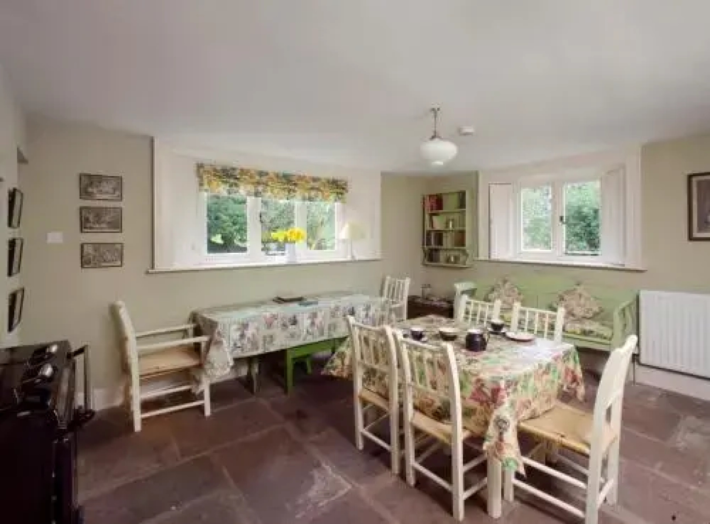 Ballealy Cottage