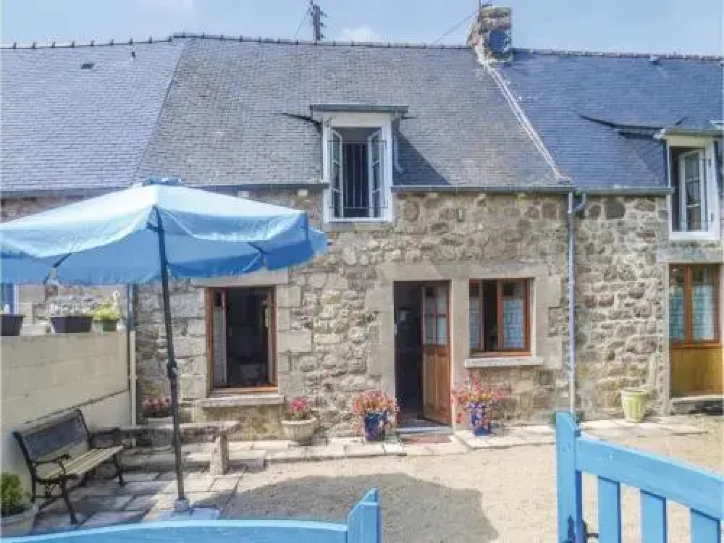 Holiday home Jugon les Lacs N-681