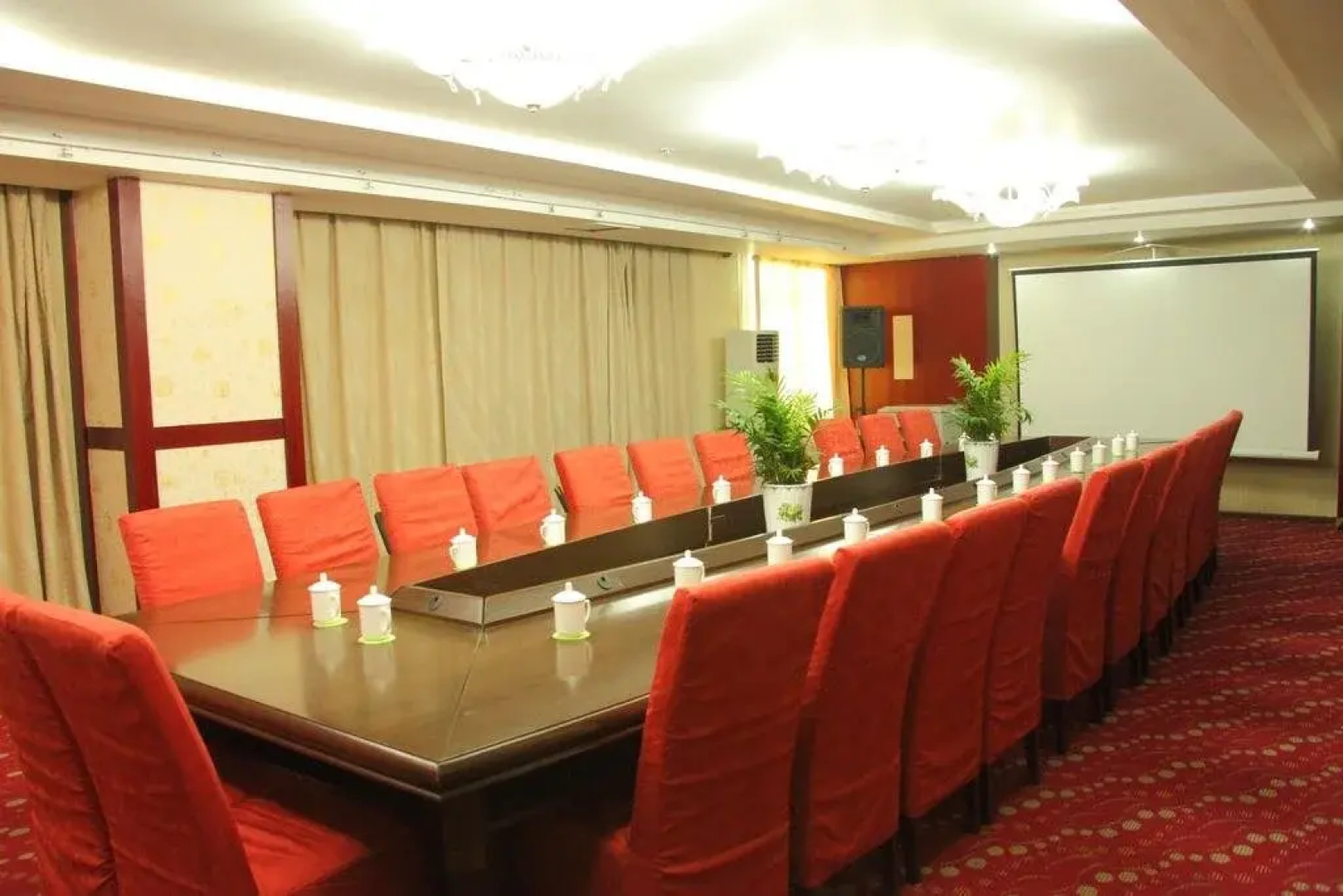 Yinhai Lijing Hotel