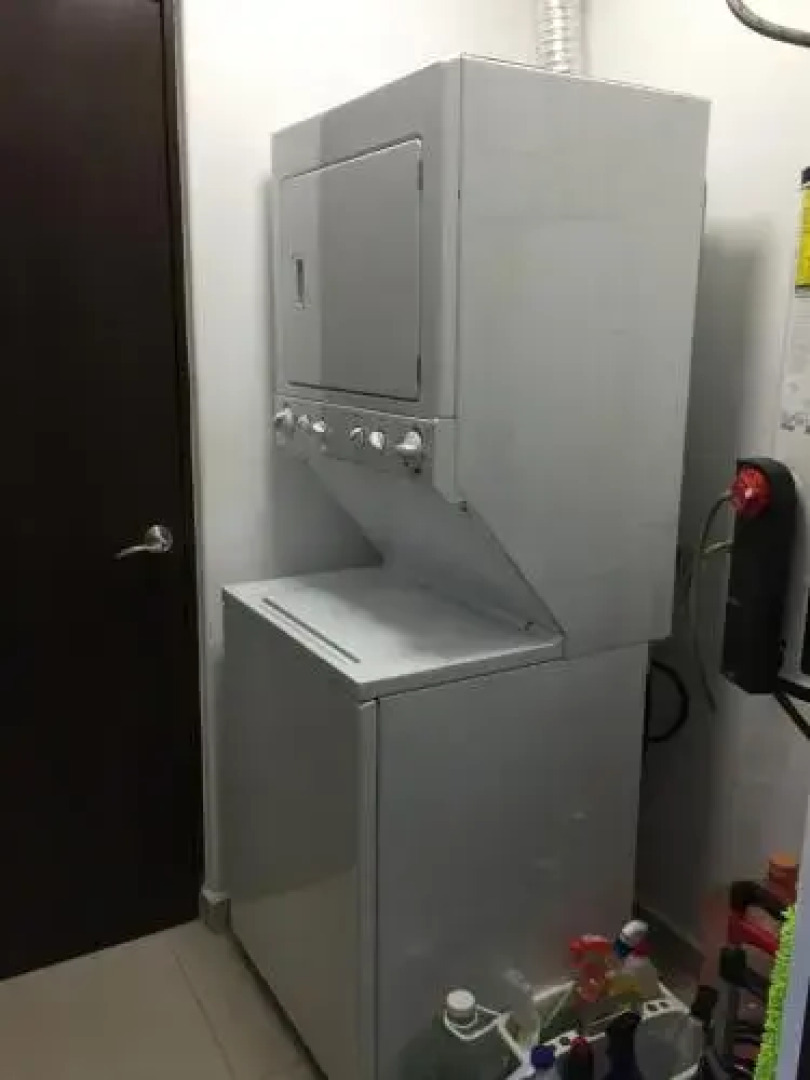 Luxury Poolside Condo