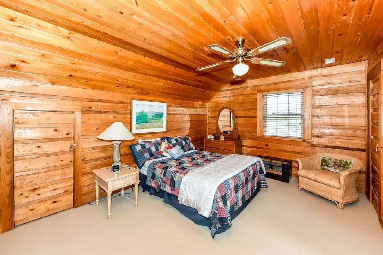 Tranquility - 4 Br home by RedAwning