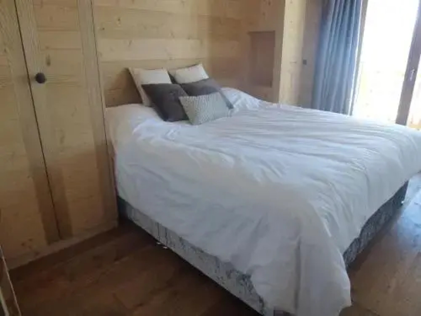 Adele SKI IN & SKI OUT chalet 10 pers